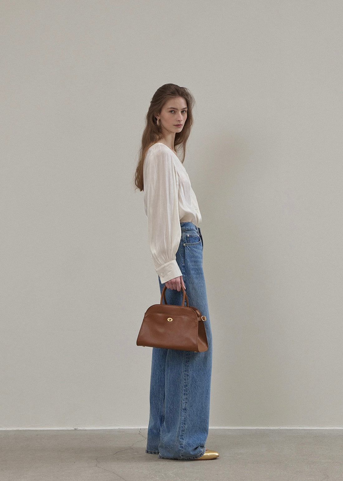 ●大人気 【ELBORN】Momet Leather Tote Bag ●送料・関税込● ELBORN】韓国人気/送料・関税込 ☆ Momet Leather Tote Bag