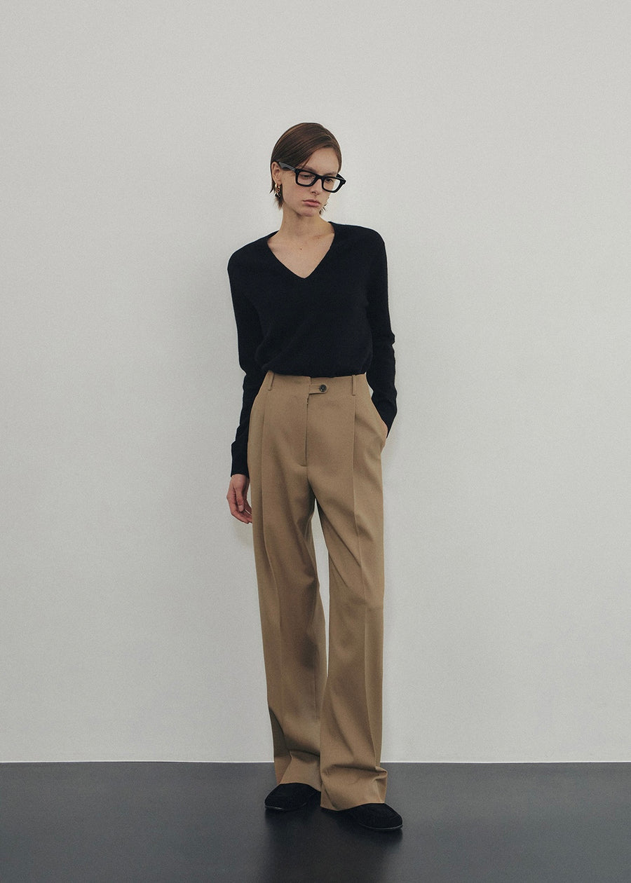 Elborn | Tiana V-neck Knit Top (Black)