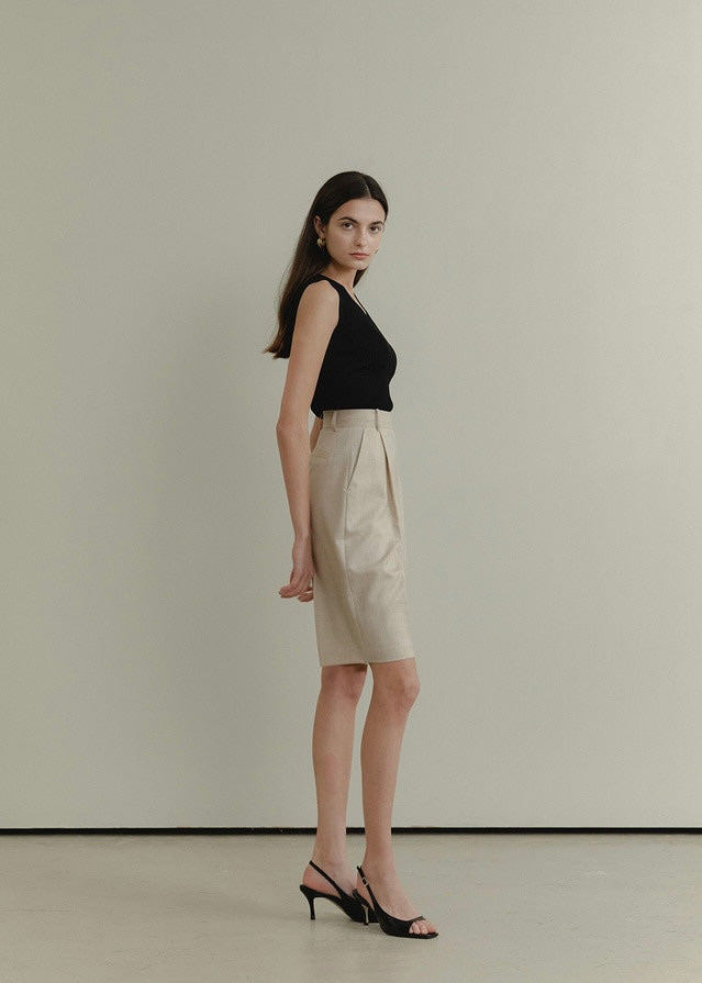 ELBORN | Neo V-neck Sleeveless Top (Ivory)