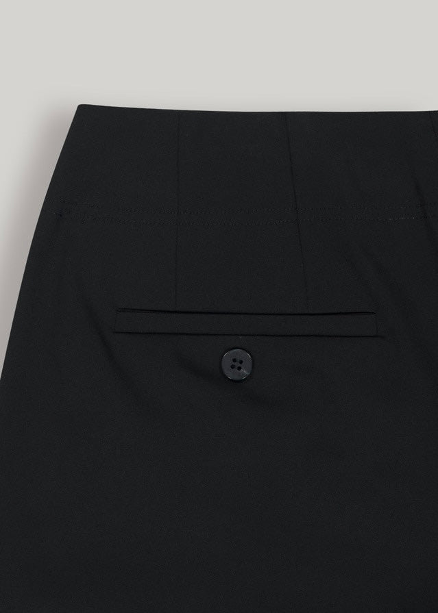 ELBORN | Theo Bermuda Pants (Black) Expected ship to 05/09/2025