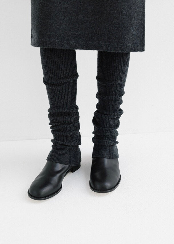 MOIA | Wool Leg Warmer (Charcoal) Expected ship to 12/12/2025