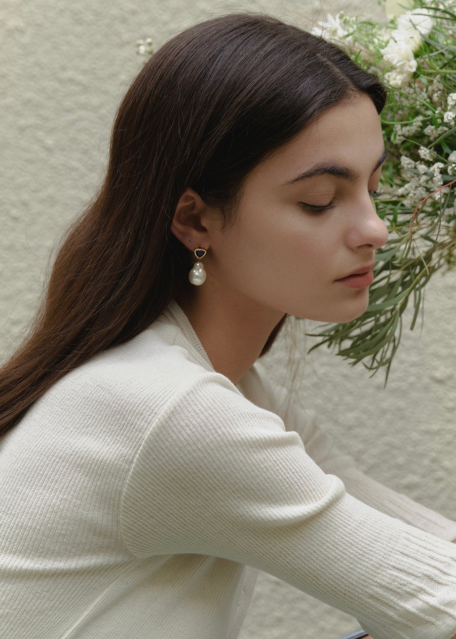ELBORN | Leona Drop Pearl Earrings (Gold)