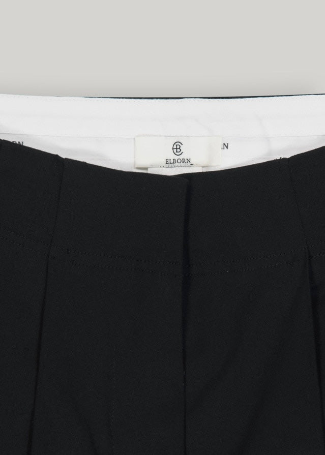 ELBORN | Theo Bermuda Pants (Black) Expected ship to 05/09/2025