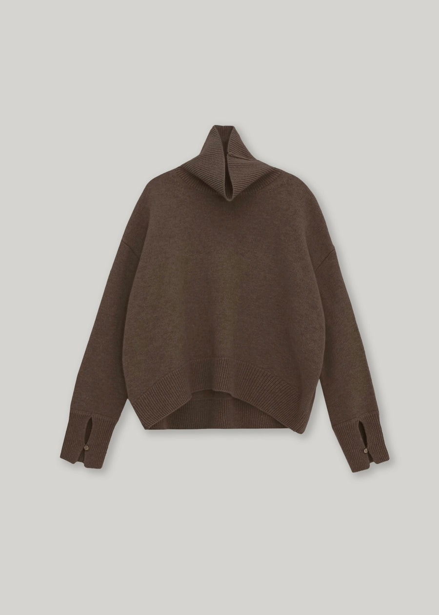 ELBORN | Becky Cashmere 100% High-neck Sweater (Mocha)