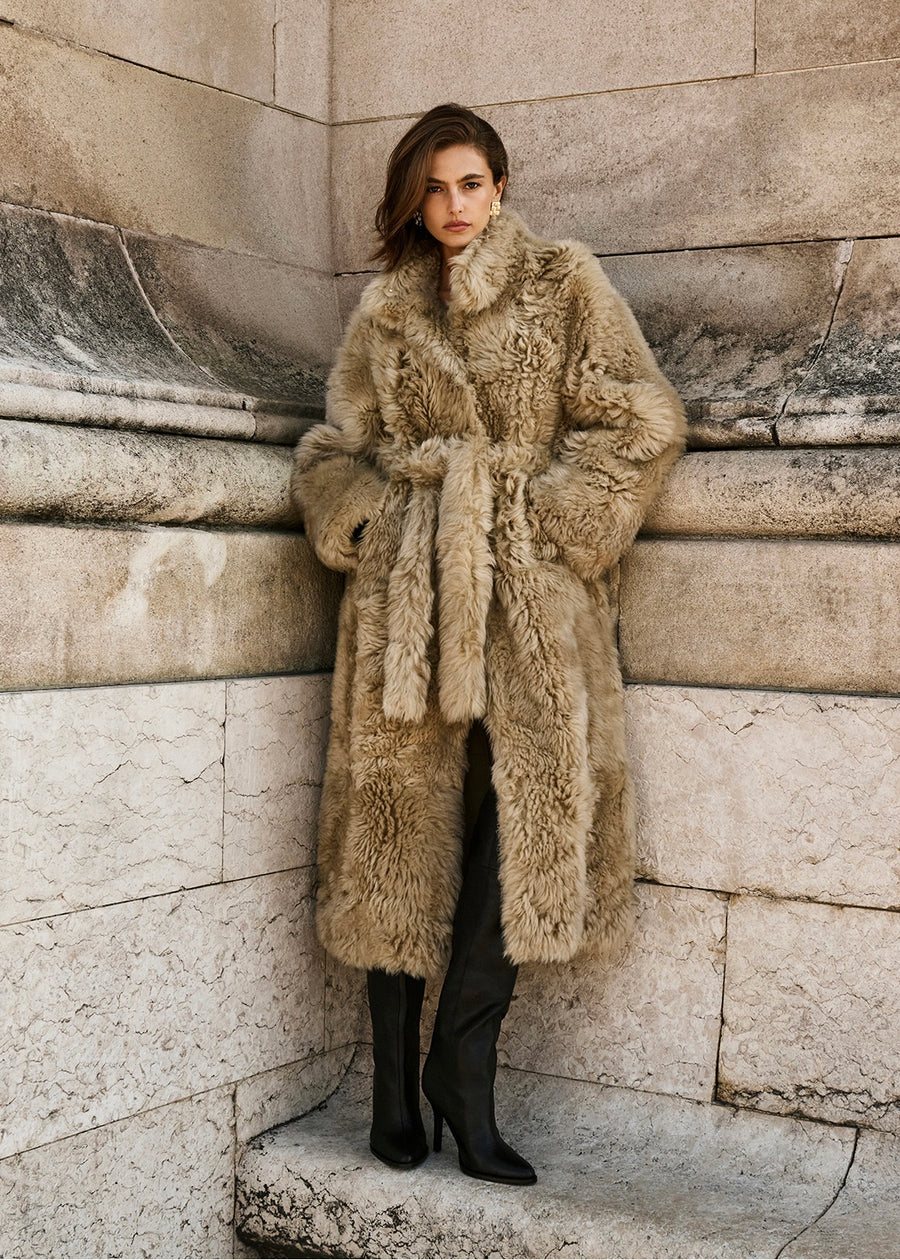 5% Off -ELBORN | Derby Toscana Fur Long Coat (Beige)Expected ship to 12/12/2025