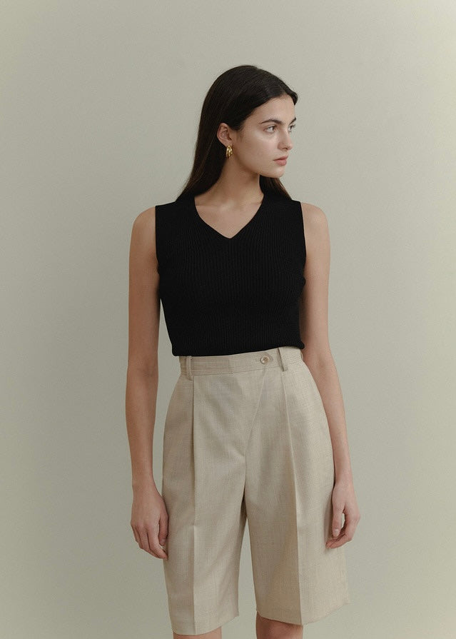 ELBORN | Neo V-neck Sleeveless Top (Ivory)