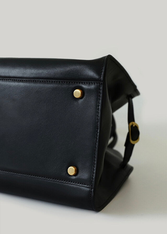 [4TH] ELBORN | Momet Leather Tote Bag (Black Leather) Expected ship to 05/19/2025