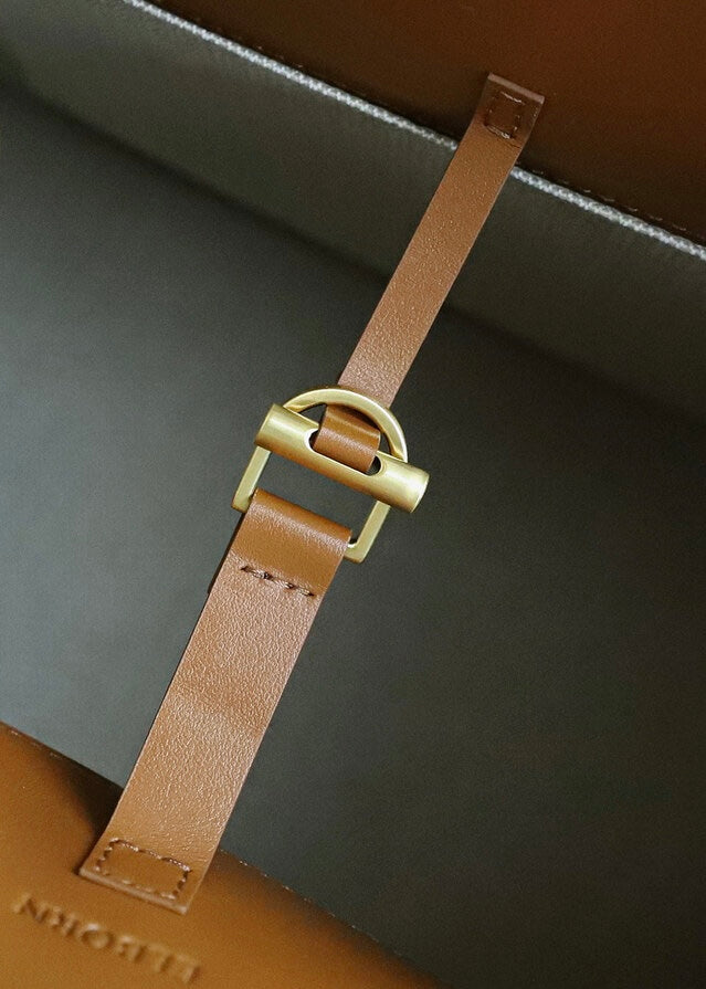 ELBORN | Momet Leather Mini Bag (Camel)