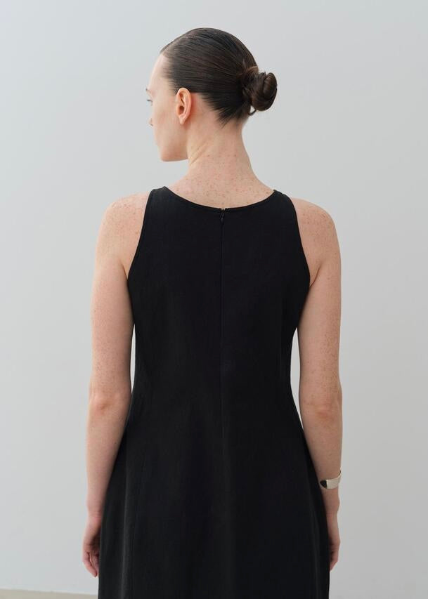 MOIA | Barrel Dress (Black)