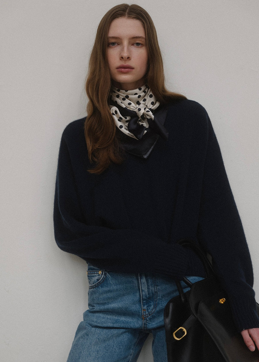 [2ND RE-ORDER] ELBORN | Melrose V-neck Cashmere Knit Top (Navy)