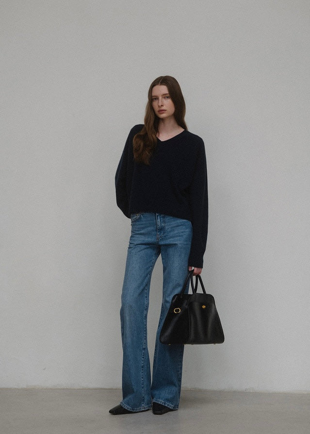 [2ND RE-ORDER] ELBORN | Melrose V-neck Cashmere Knit Top (Navy)