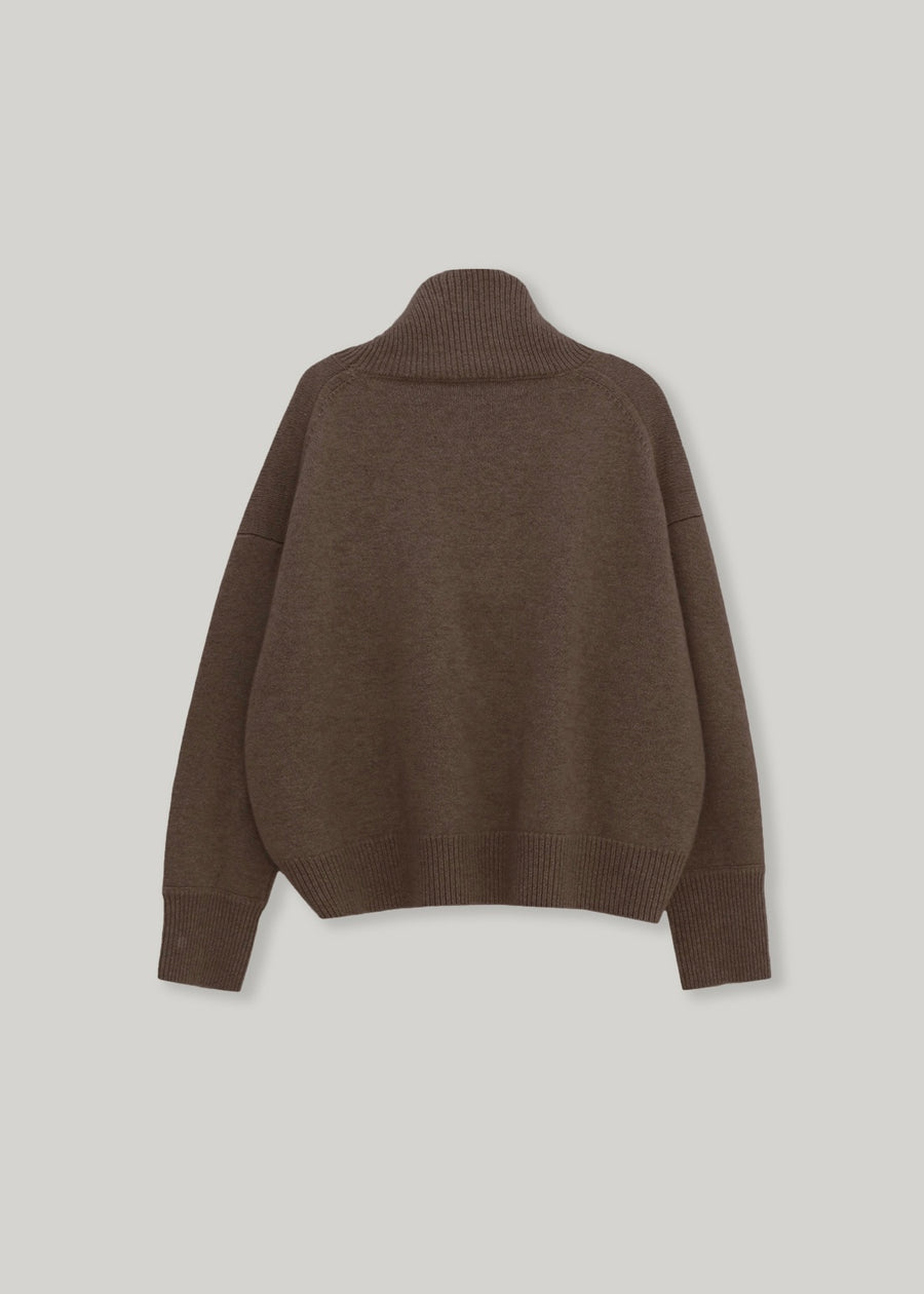 ELBORN | Becky Cashmere 100% High-neck Sweater (Mocha)