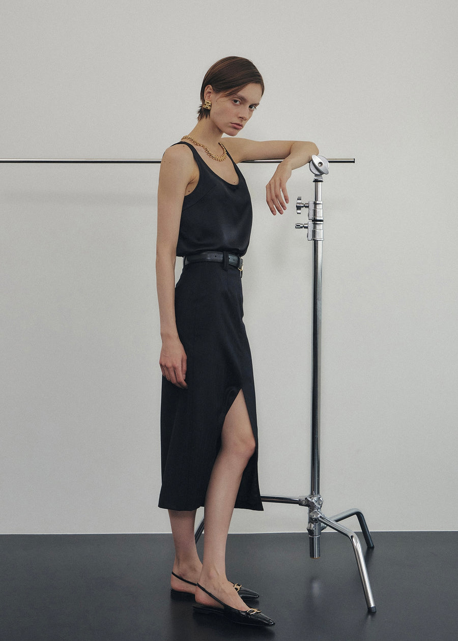 ELBORN | Karena Slit Long Skirt (Black Stripe) Expected ship to 09/12/2025
