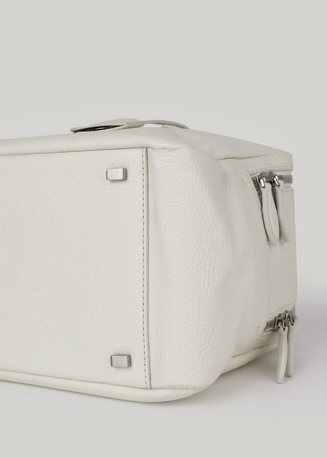 ELBORN | [LIMITED] Bonner Square Leather Bag (White) Expected ship to 05/16/2025