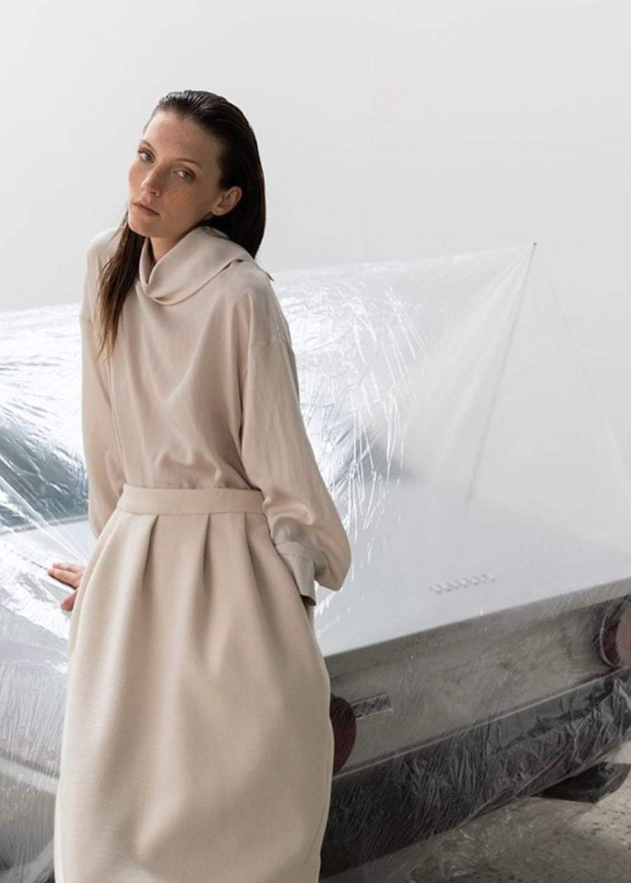 Roll-Neck Blouse (Off white)