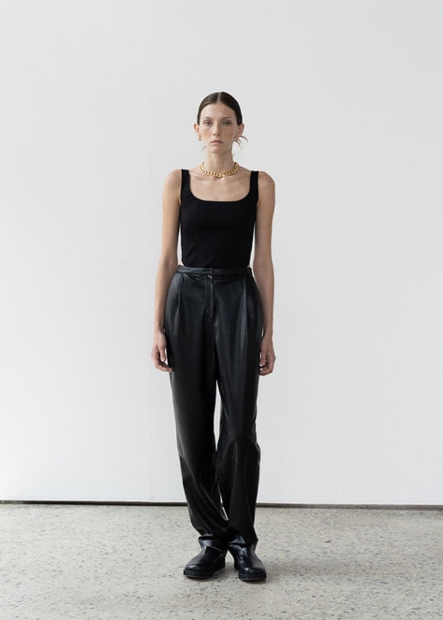 Curved eco leather pants (black)