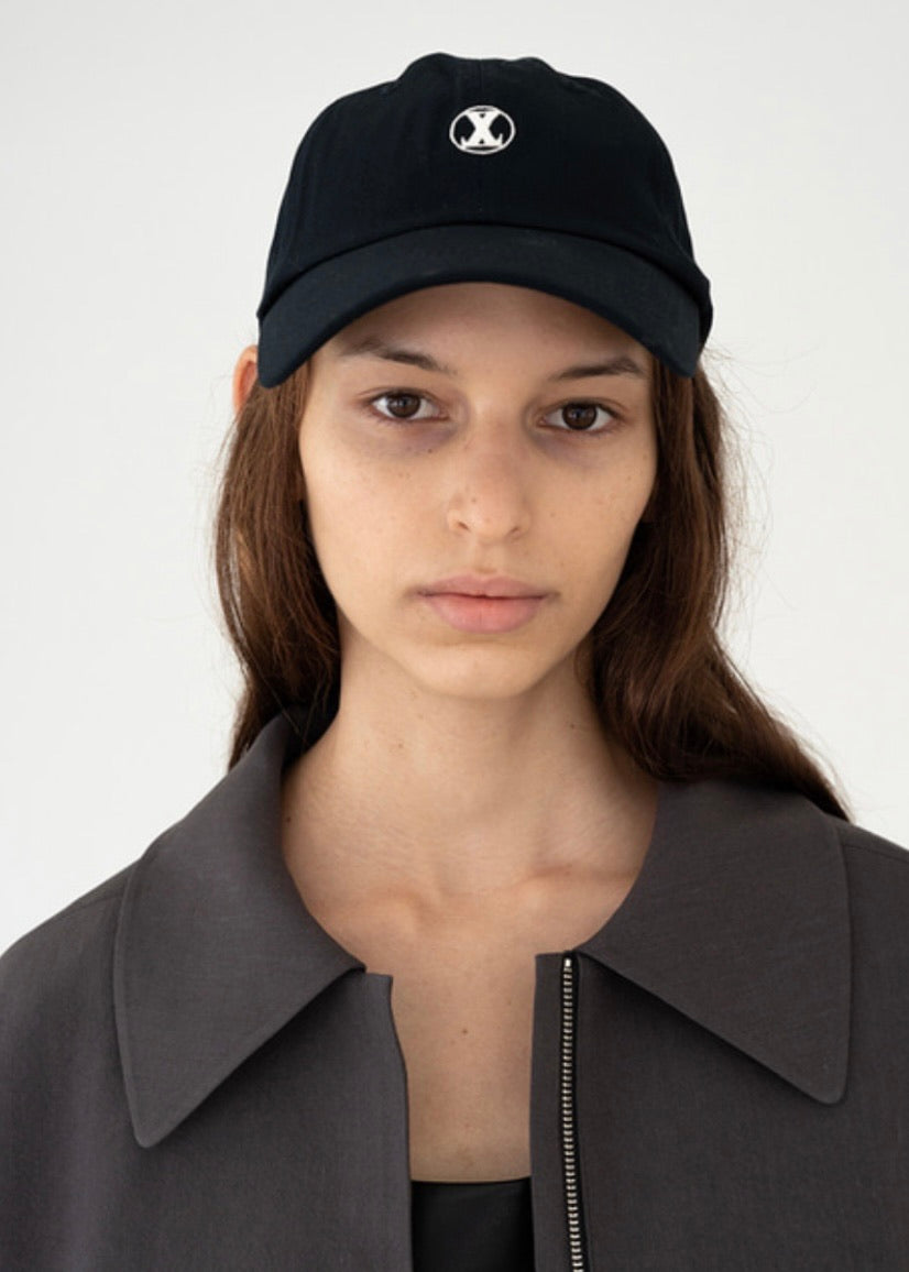 BASEBALL CAP WITH EMBROIDERED LOGO (DARK NAVY)