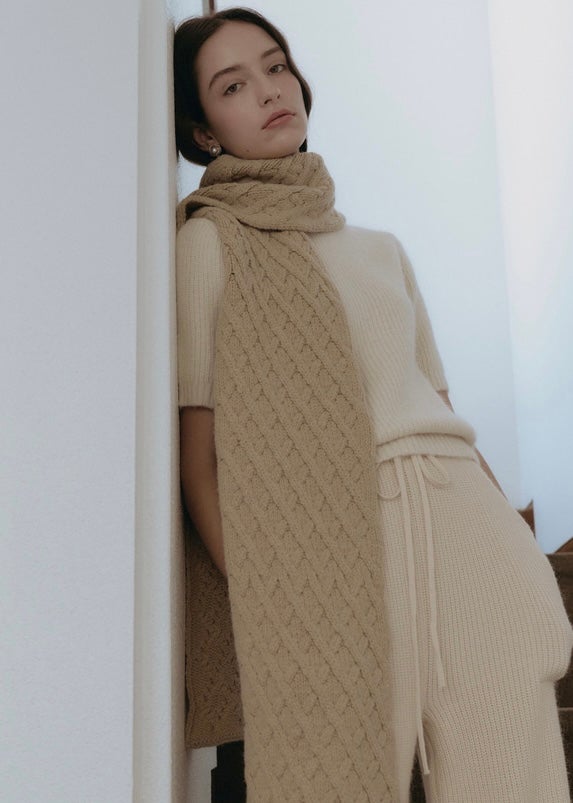 Noel Cable Knit Muffler (2 Colors)