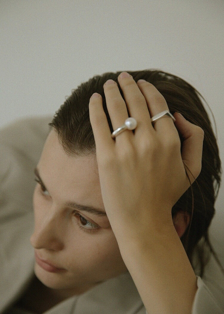 DARIA RING / A GRADE FRESHWATER PEARL (SILVER)