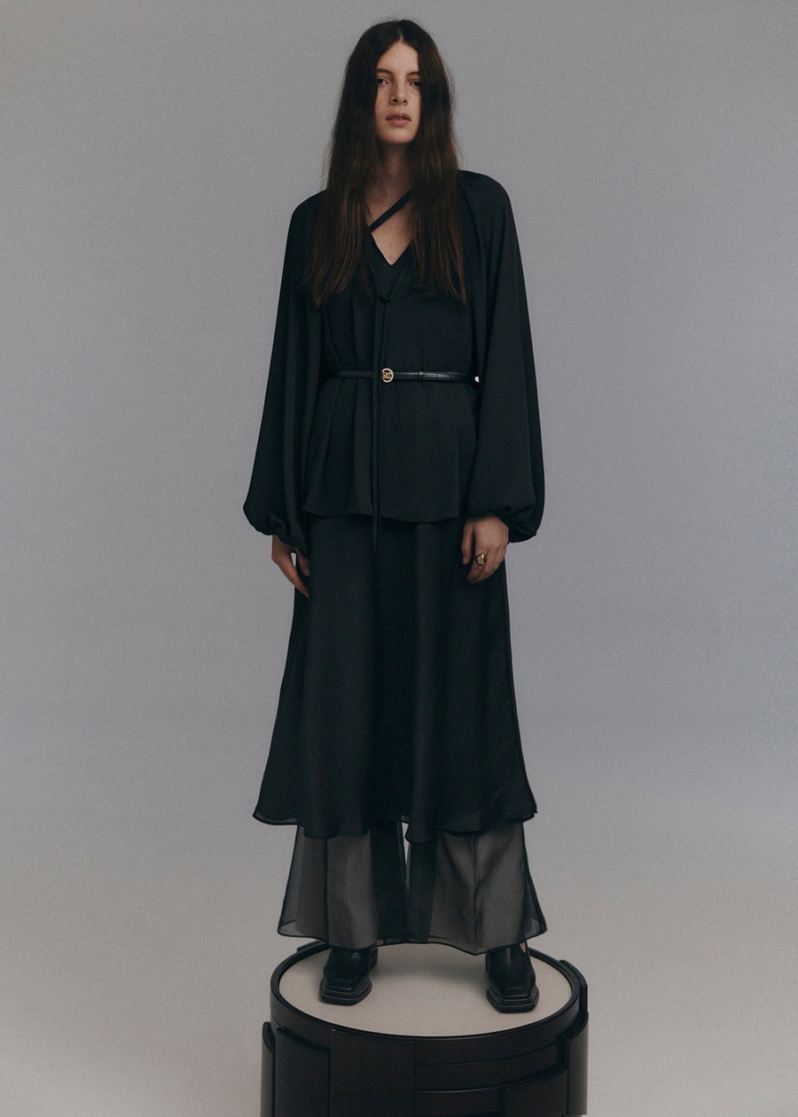 LAYERED PLEATED DRESS (BLACK) | RECTO.