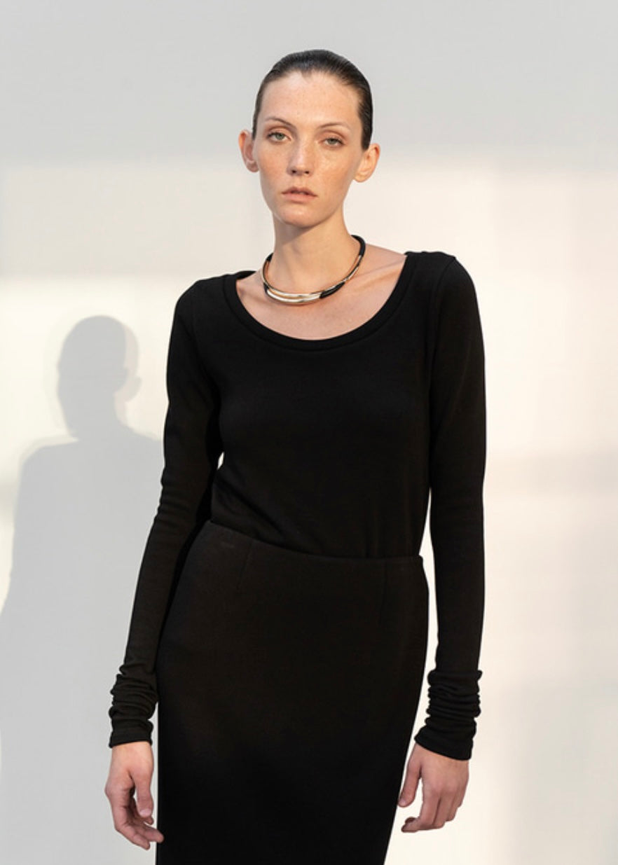 Streched knit jersey long sleeve top