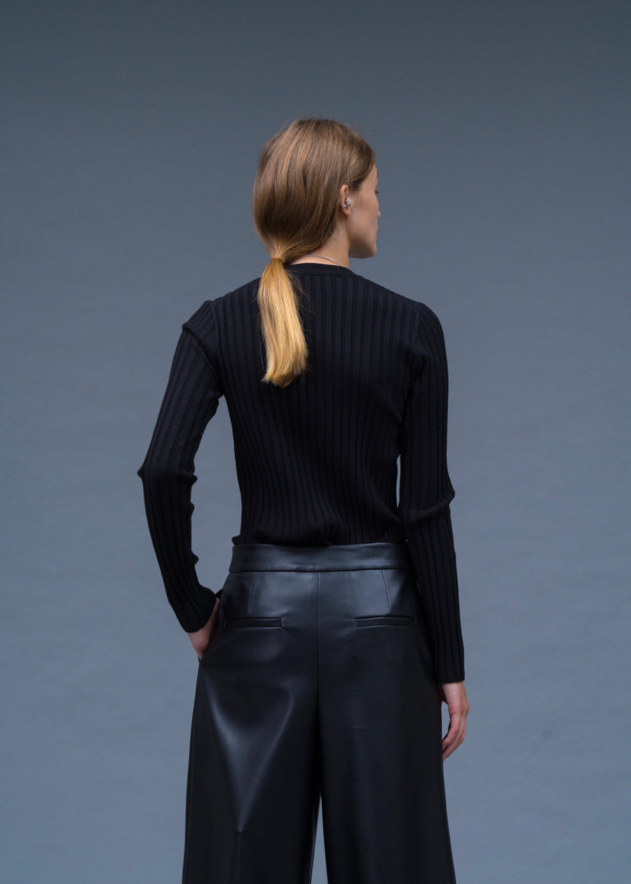ROUND NECK KNIT | LEHA