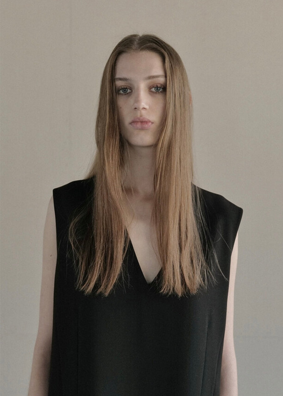 [LEHA] V-NECK MAXI DRESS - BLACK