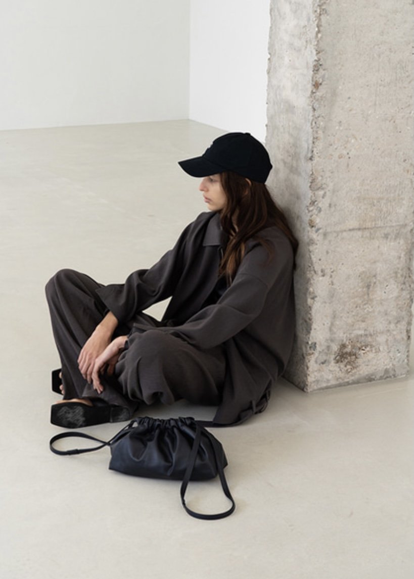 Sand Drawstring bag (Dark Navy)