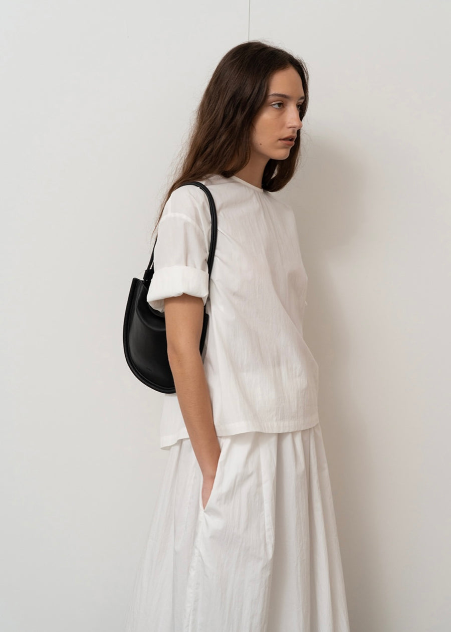 Flat hobo shoulder bag (Beige)