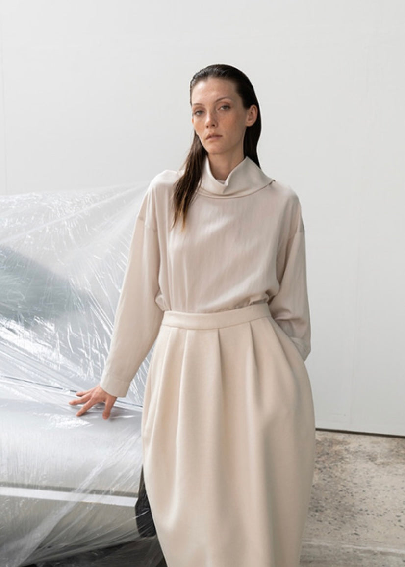 Roll-Neck Blouse (Off white)