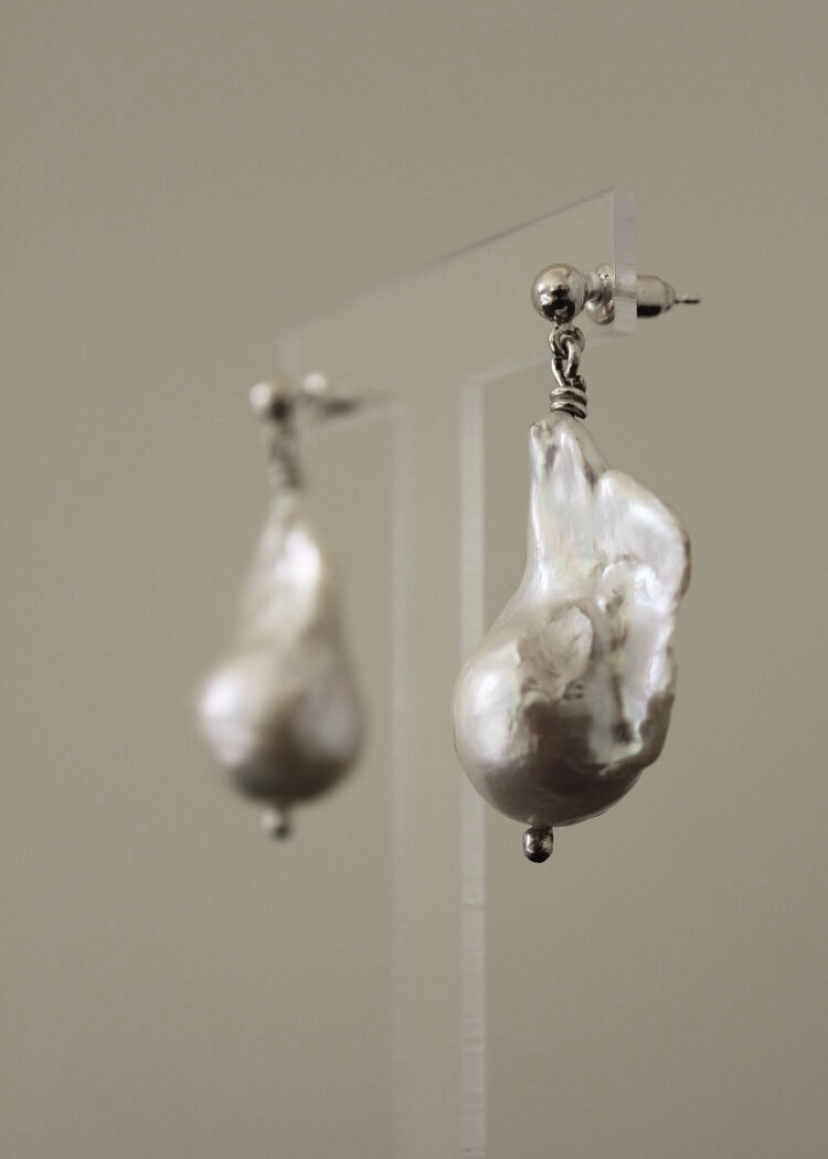 Lindre Earring