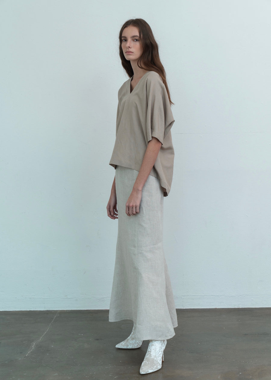 LINEN  V- NECK TOP | L E H A