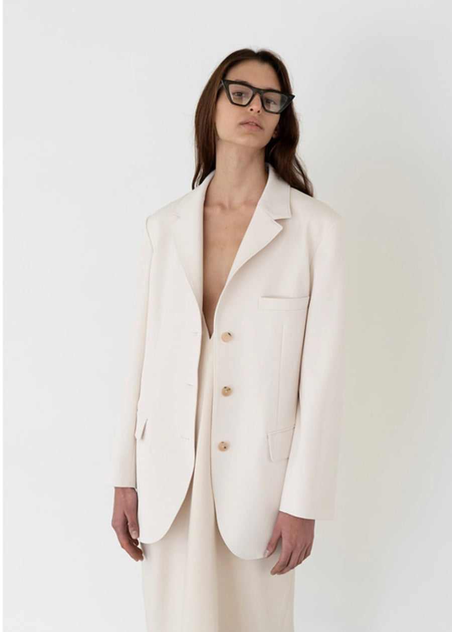 OVERSIZED SINGLE-BREASTED JACKET (CREAM) | LEHA