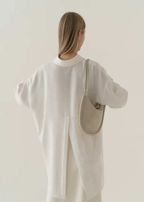 Flat hobo shoulder bag (Off white) – YEAR END