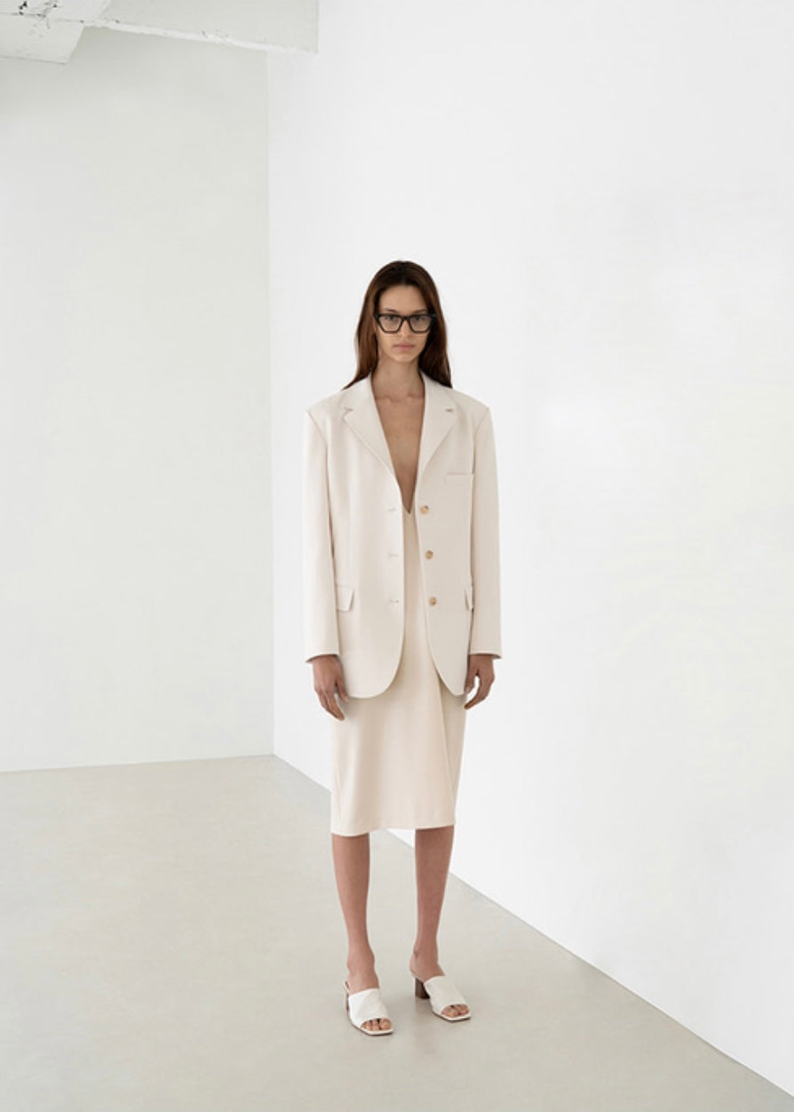 OVERSIZED SINGLE-BREASTED JACKET (CREAM) | LEHA