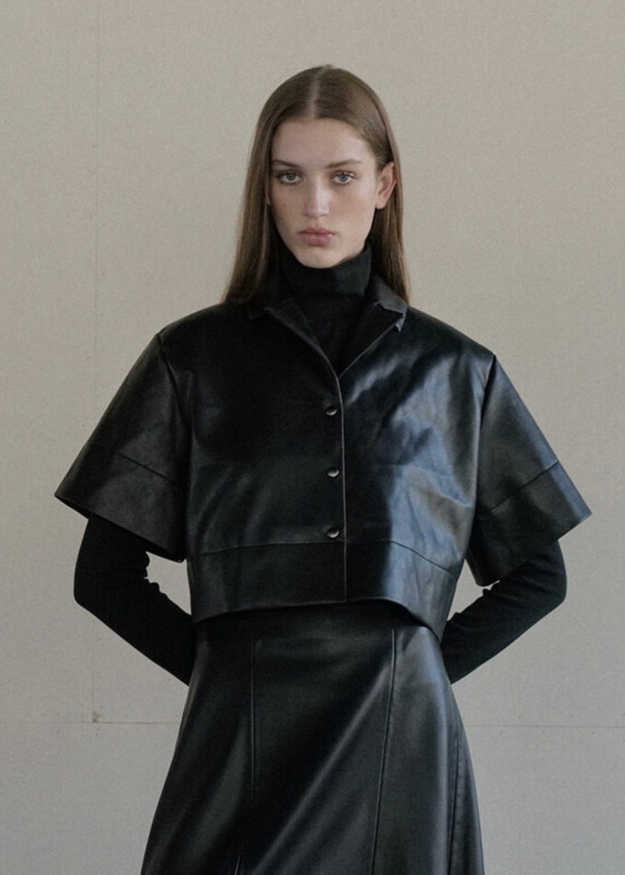 [LEHA] CROPPED ECO-LEATHER SHIRT JACKET - BLACK