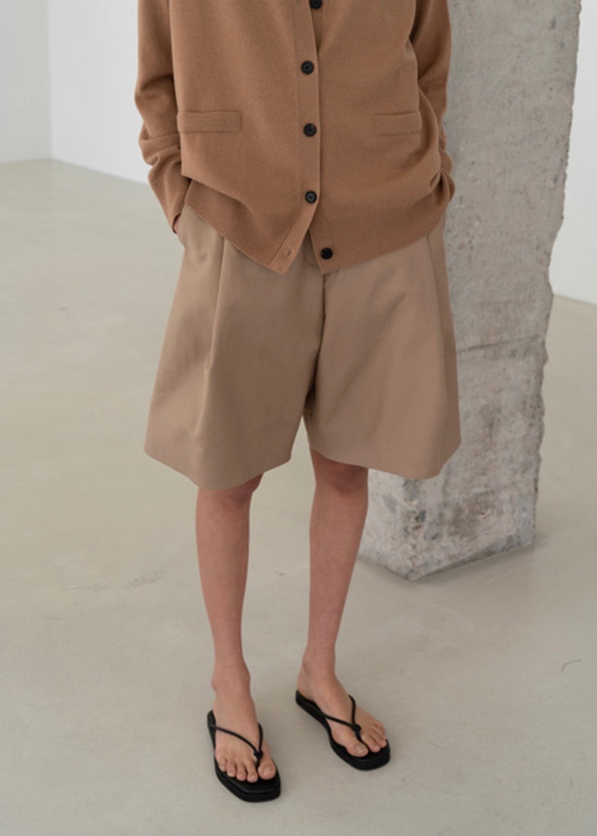 CAMEL BERMUDA PANTS | LEHA